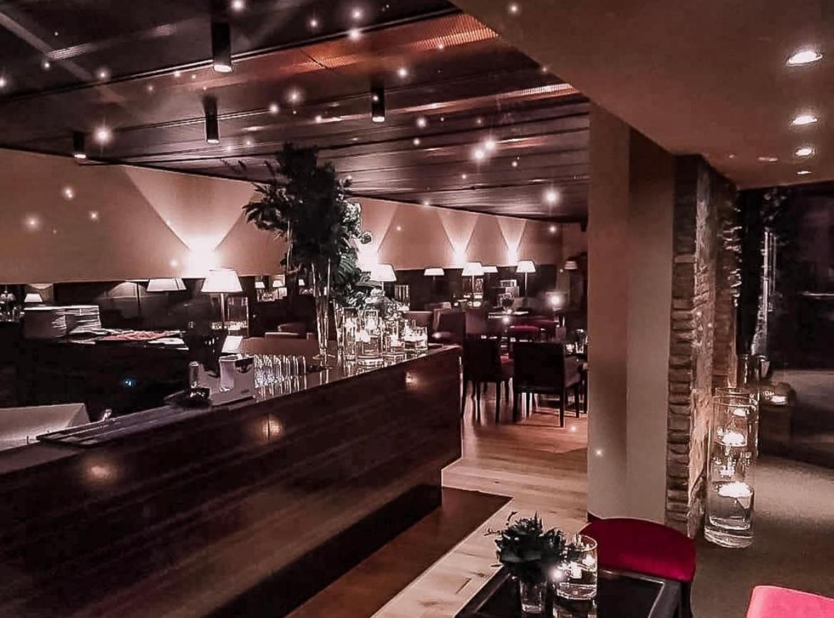Lear • Dining Club Hotell Briosco Exteriör bild