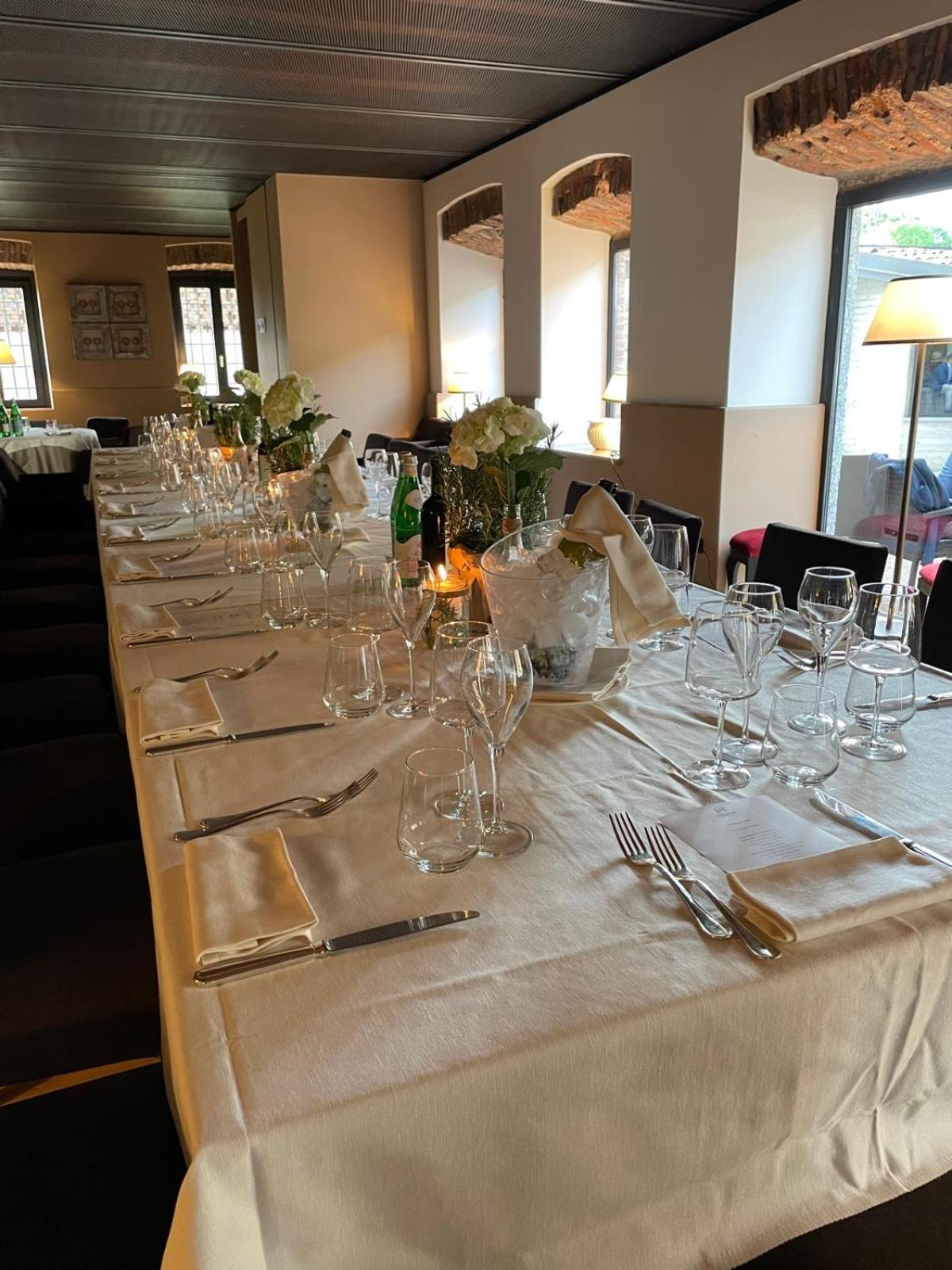 Lear • Dining Club Hotell Briosco Exteriör bild