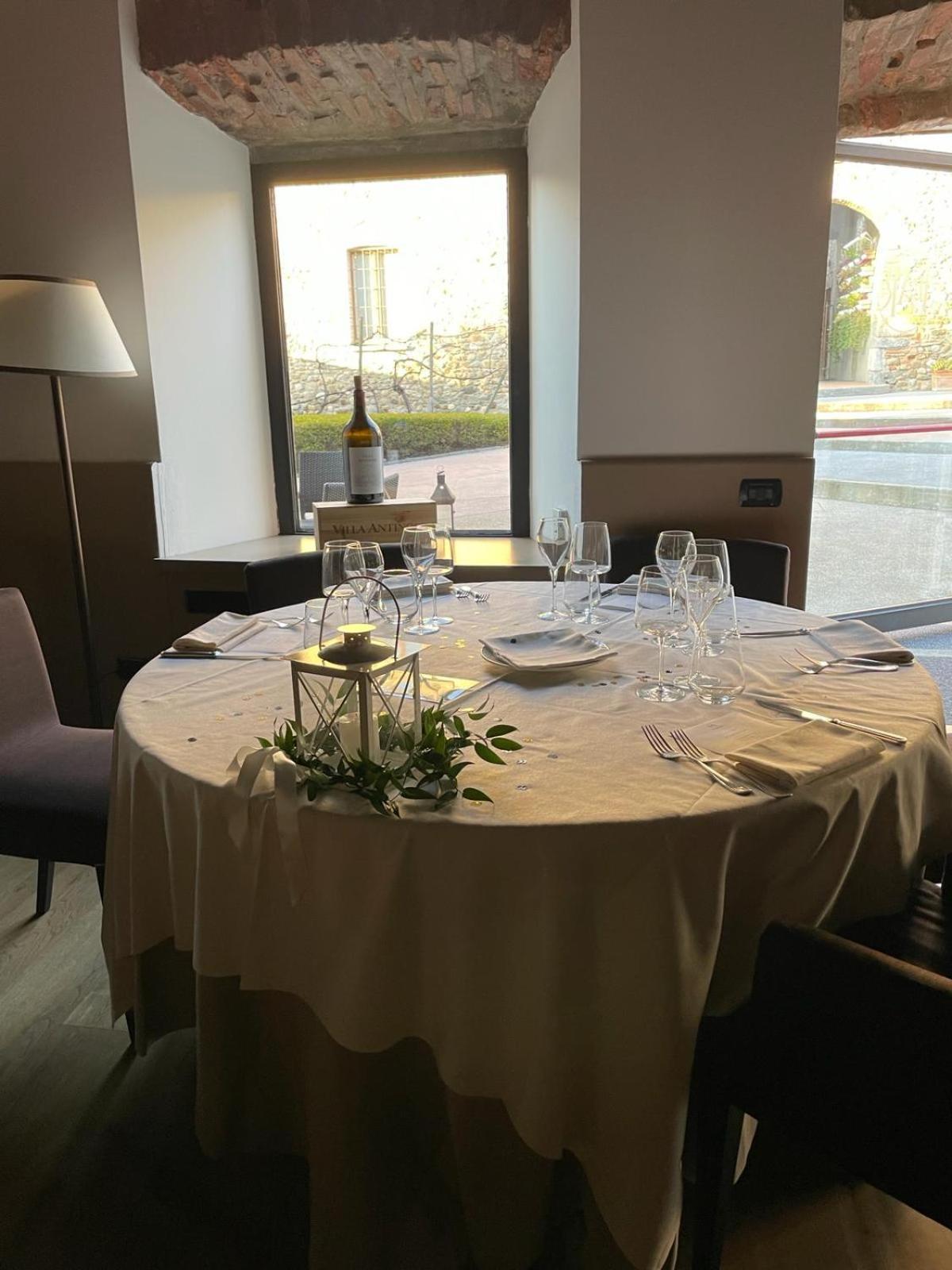 Lear • Dining Club Hotell Briosco Exteriör bild